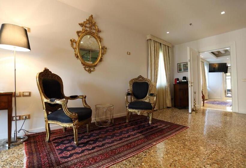 Junior Suite with Views, Ca  Nigra Lagoon Resort