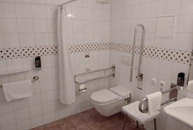 Номер Стандарт, Henry