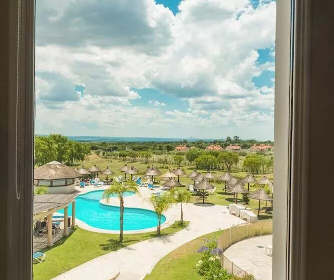 スタンダードルーム, Howard Johnson Resort Spa & Convention Center
