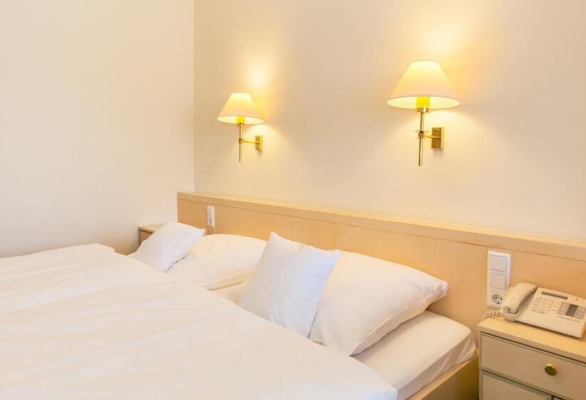 スーペリアールーム, Landgasthof Hotel Hirsch