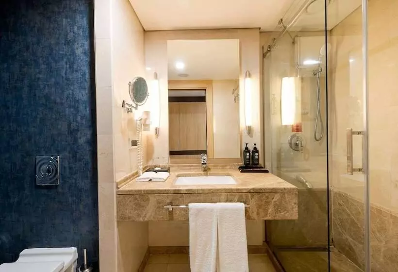 スーペリアールーム, Ramada Plaza By Wyndham Istanbul City Center