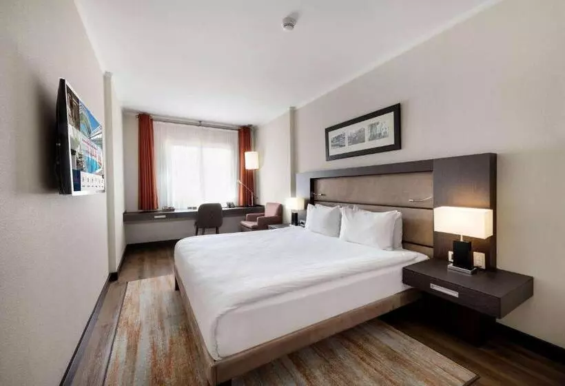 スタンダードルーム, Ramada Plaza By Wyndham Istanbul City Center