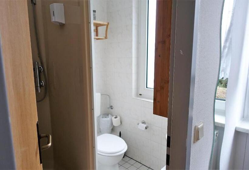 スタンダードシングルルーム, Stern