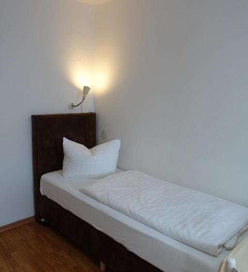 スタンダードシングルルーム, Stern