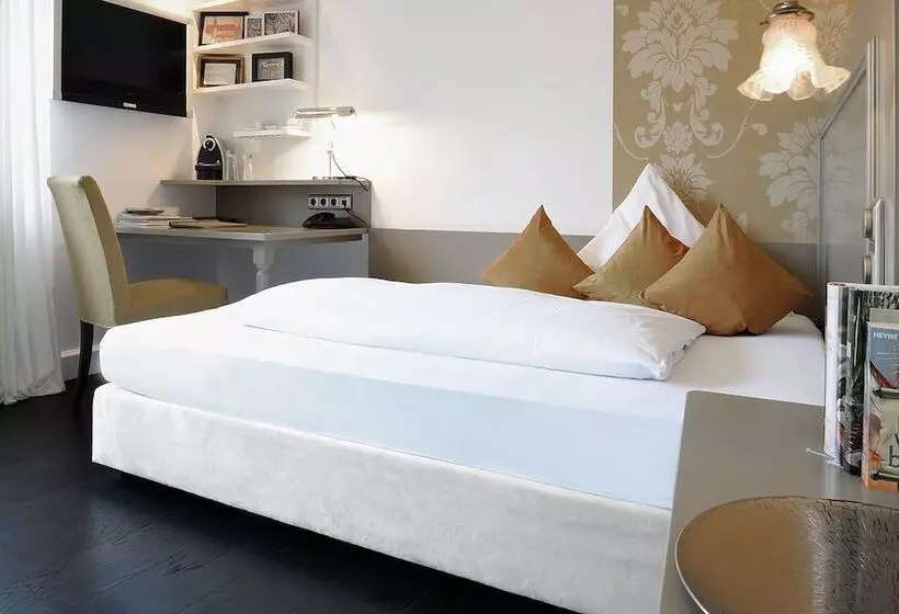 Standard Room, Villa Mittermeier, Hotellerie & Restaurant
