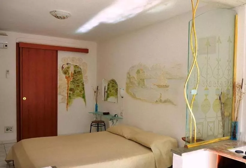 اتاق استاندارد سه نفره, Casa Mazzola