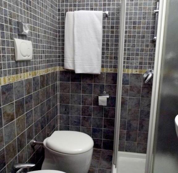 اتاق استاندارد, Accursio