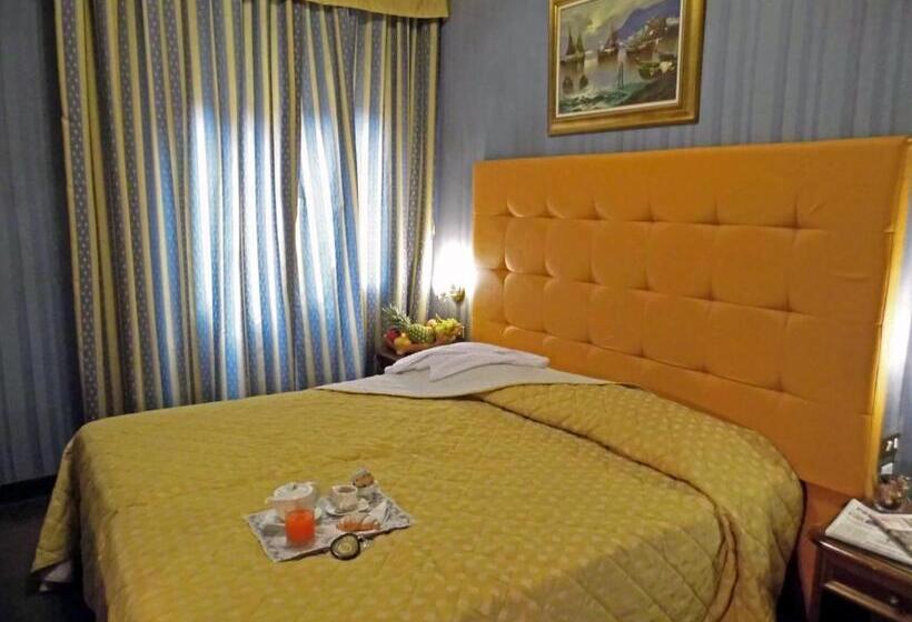 اتاق استاندارد, Accursio