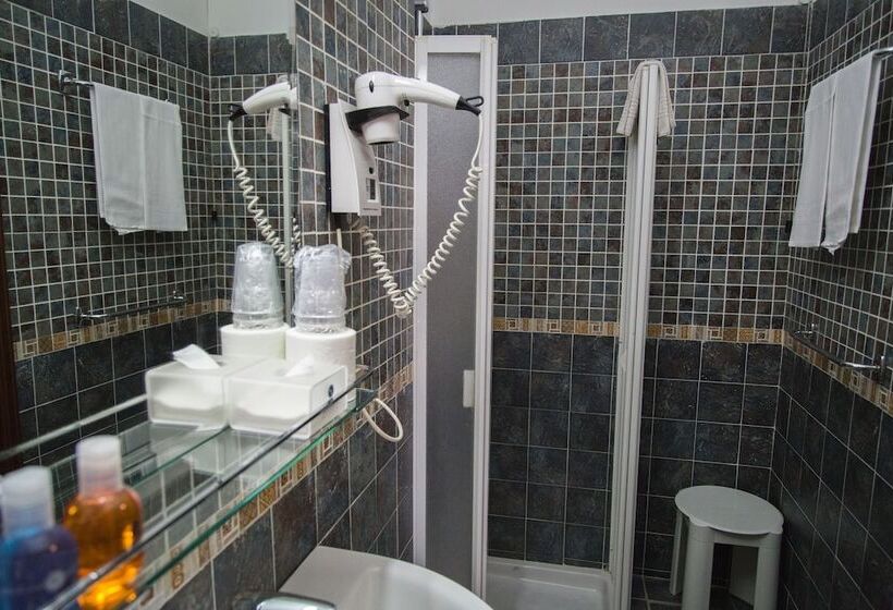 اتاق استاندارد, Accursio