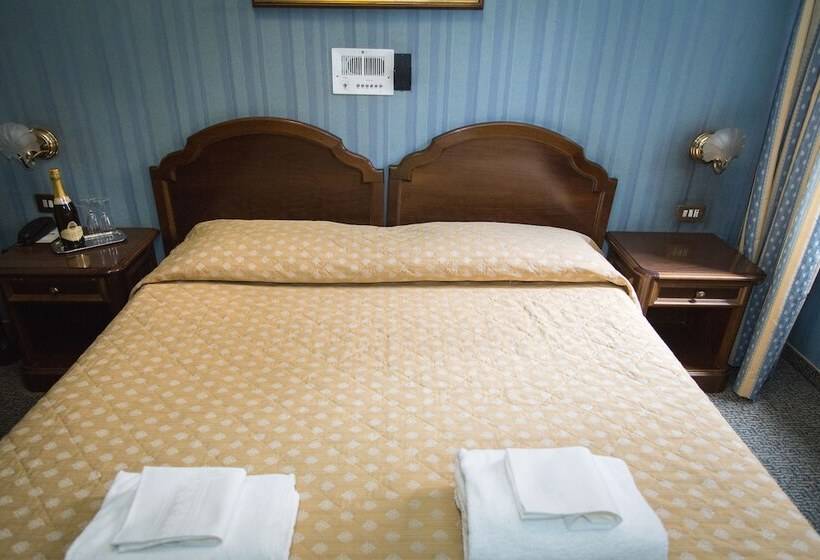 اتاق استاندارد, Accursio