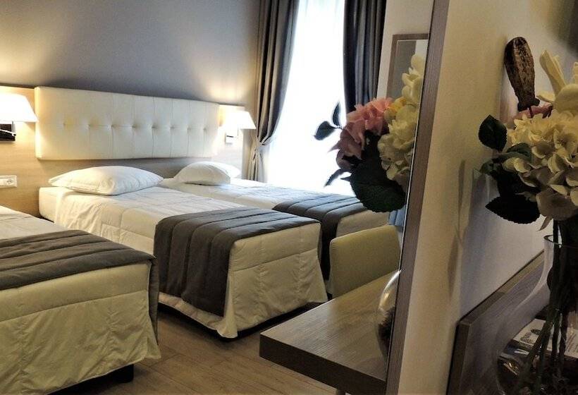 اتاق خانوادگی, Accursio