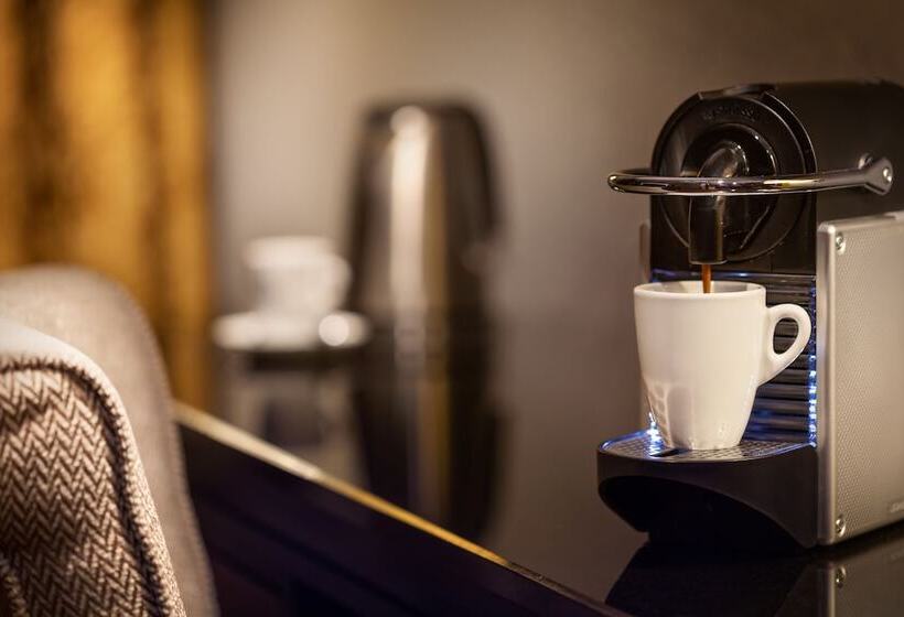 سوییت جونیور, Art Deco Imperial