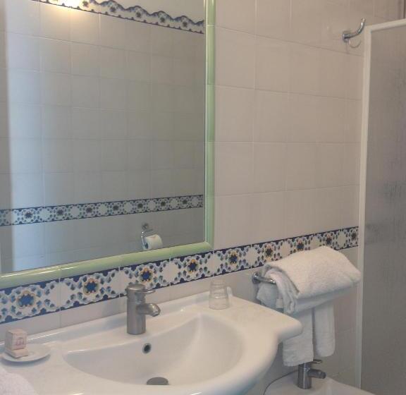 Номер Стандарт, Aura