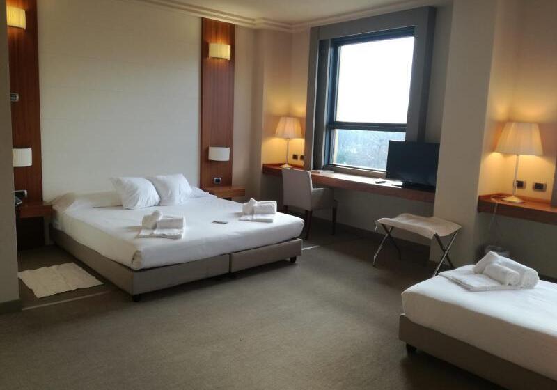 חדר סטנדרט לשלושה, Barrage