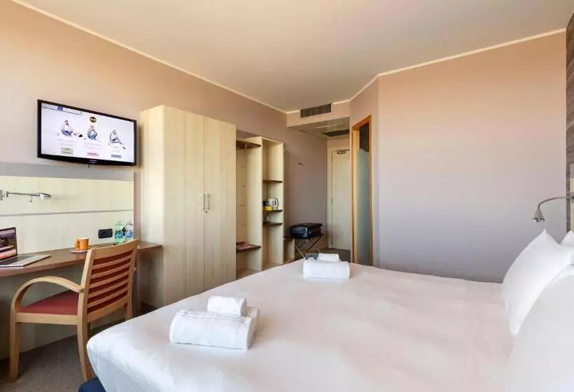 スーペリアールーム, B&b Hotel Cherasco Langhe