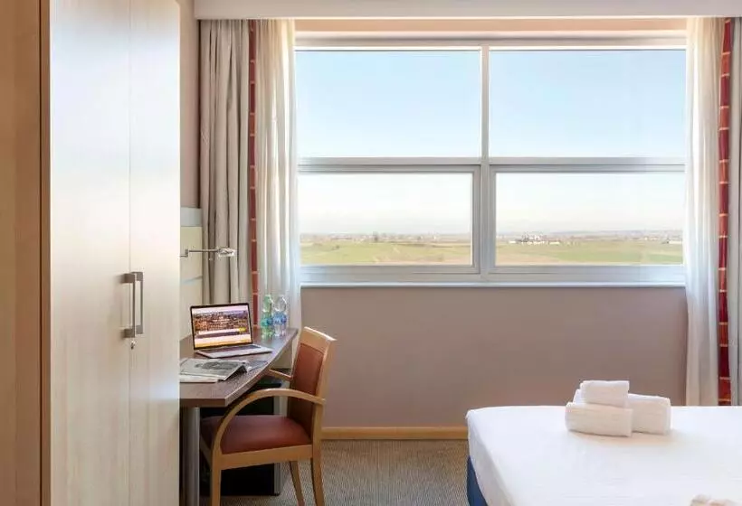 スーペリアールーム, B&b Hotel Cherasco Langhe