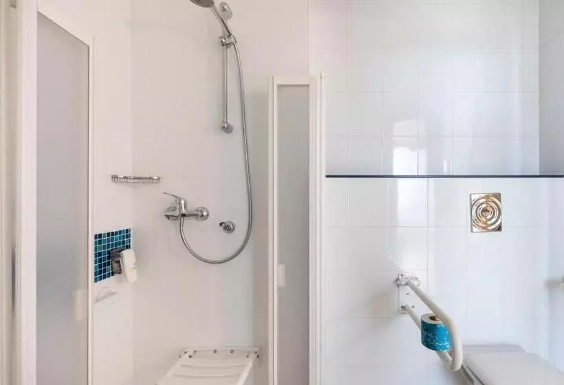 身障者適用スタンダードルーム, B&b Hotel Cherasco Langhe