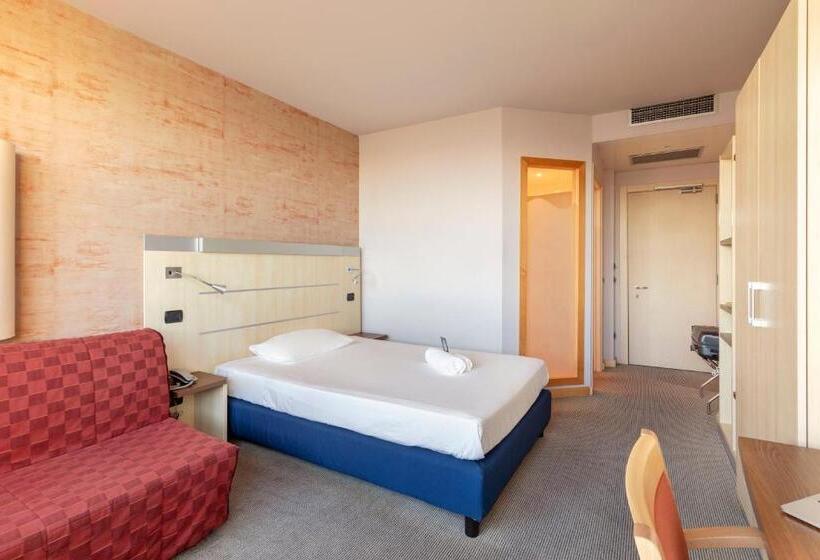 エコノミールーム, B&b Hotel Cherasco Langhe