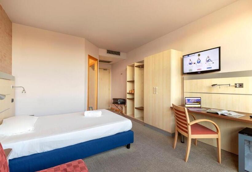 エコノミールーム, B&b Hotel Cherasco Langhe