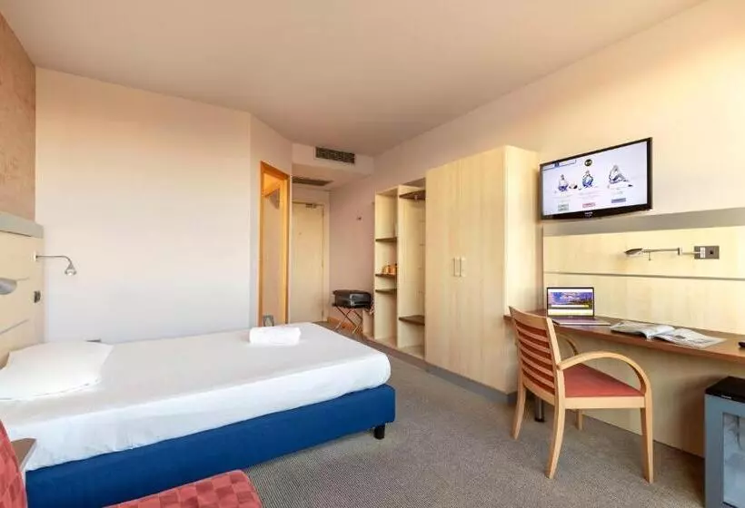 エコノミールーム, B&b Hotel Cherasco Langhe