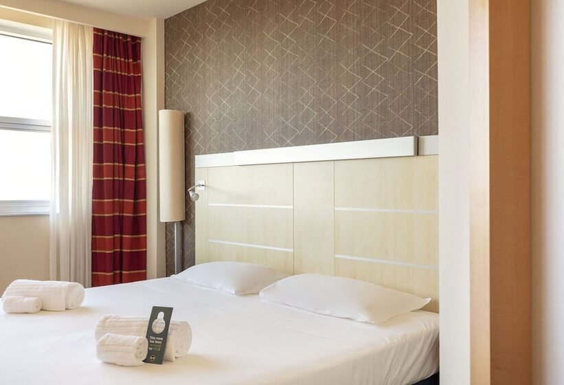 スタンダードルーム, B&b Hotel Cherasco Langhe