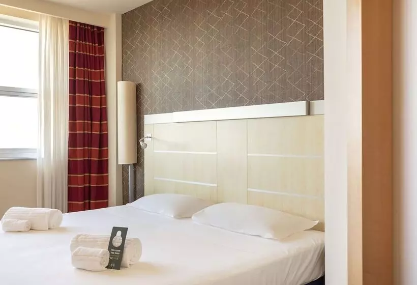 スタンダードルーム, B&b Hotel Cherasco Langhe