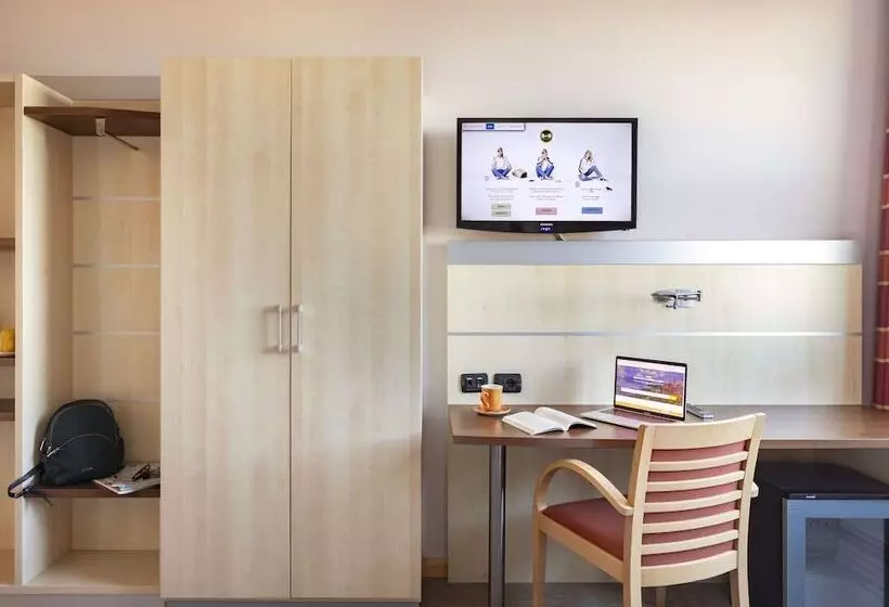 スタンダードルーム, B&b Hotel Cherasco Langhe