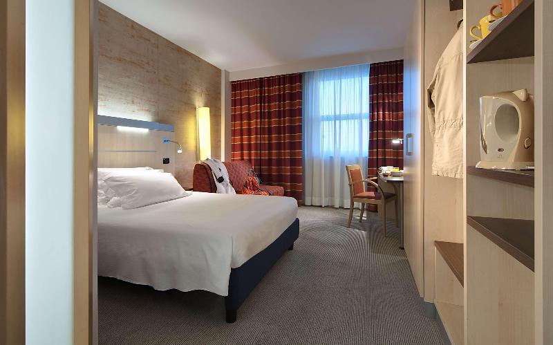 Номер Superior, B&b Hotel Cherasco Langhe