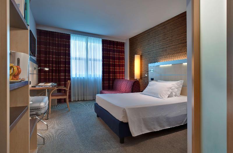 Номер Стандарт, B&b Hotel Cherasco Langhe
