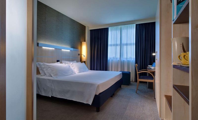 スタンダードルーム, B&b Hotel Cherasco Langhe