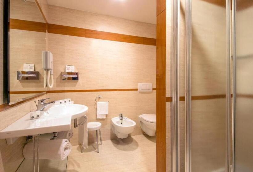 اتاق لوکس با تخت بزرگ, Best Western Hotel Viterbo