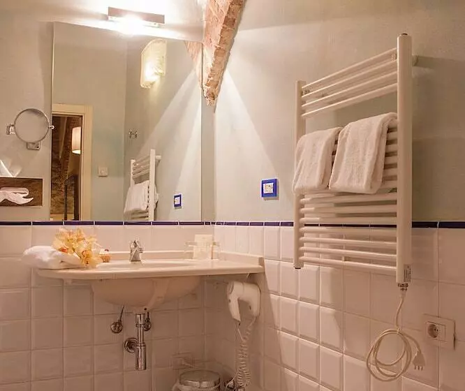 Standard Yhden Hengen Huone, Borgo Sant Ippolito Country