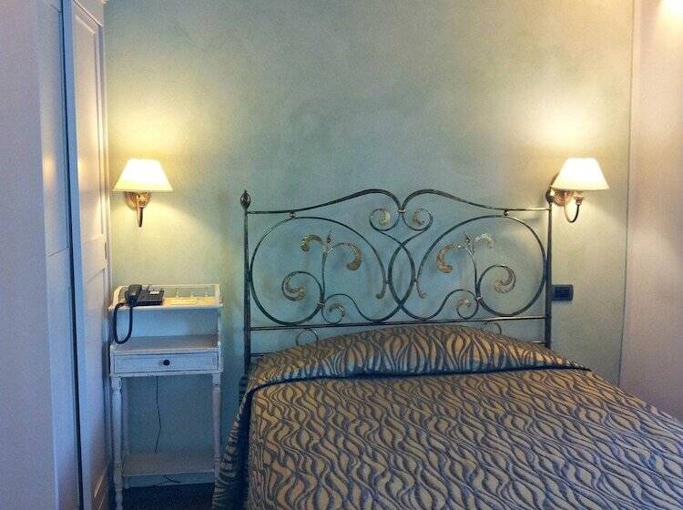 غرفة قياسية فردية, Borgo Sant Ippolito Country