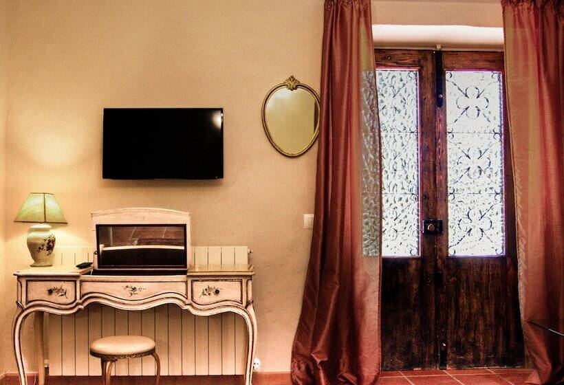 Quarto Superior, Castello Di Tornano Wine Relais