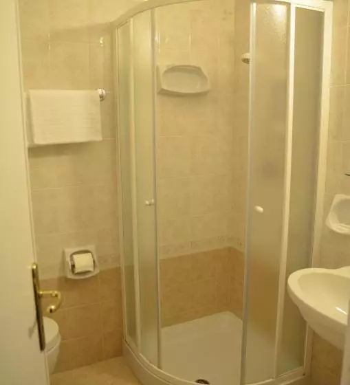 Comfort Single Room