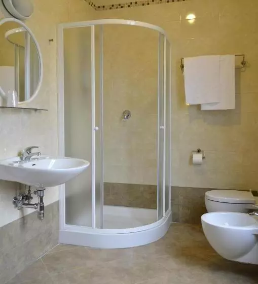 コンフォートトリプルルーム, Del Buono Wellness & Medical Spa