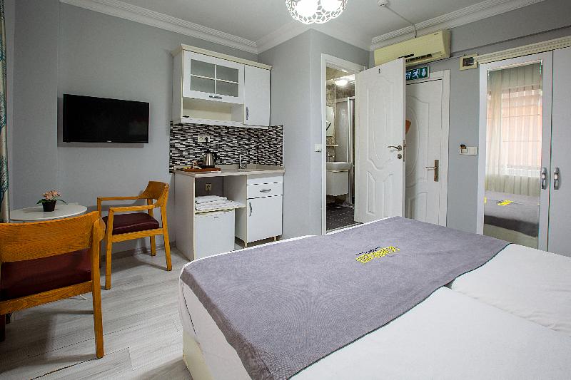 اتاق اکونومی, Fiorita