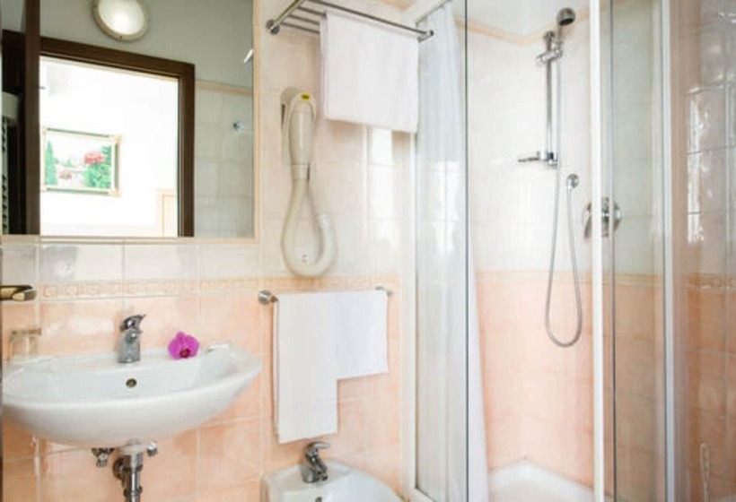 اتاق استاندارد چهار تخته, Fiorita