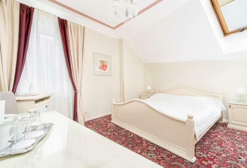 اتاق سوپریور, Forums Boutique