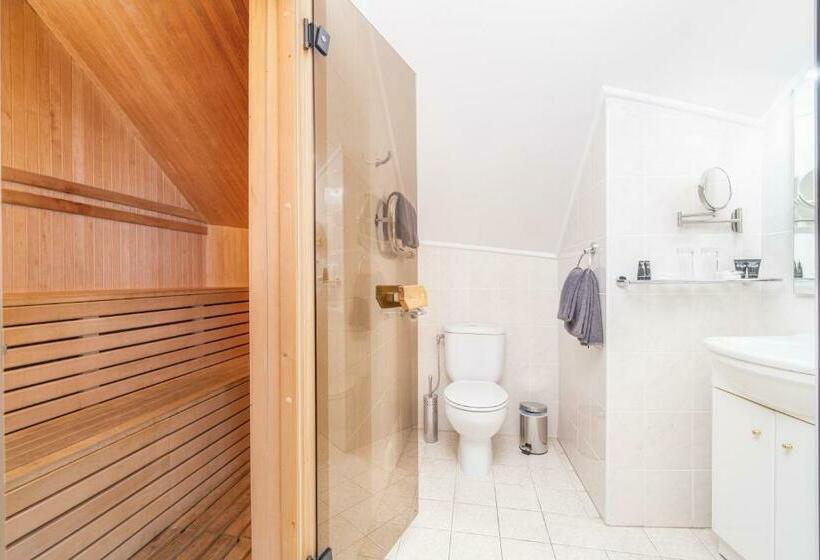 اتاق سوپریور, Forums Boutique