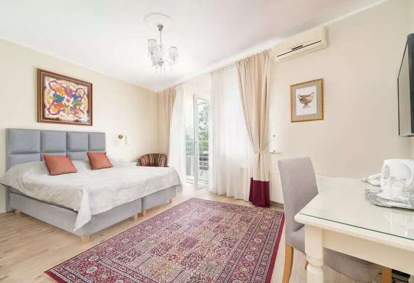 اتاق سوپریور, Forums Boutique