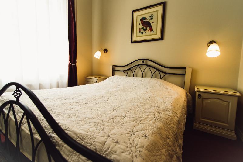 اتاق اکونومی, Forums Boutique