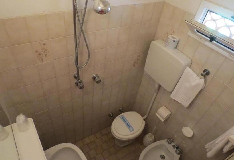 Habitación Triple Economy, Gemini