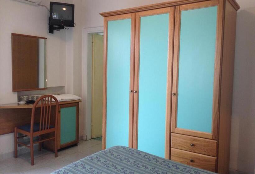 スタンダードルーム, Gemma