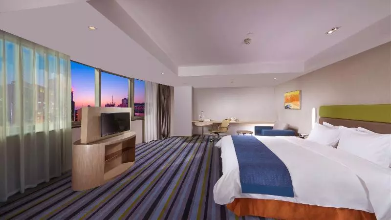 キングサイズベッドのスタンダードルーム, Holiday Inn Express Hefei Downtown, An Ihg