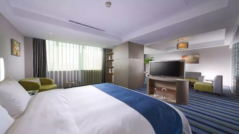 キングサイズベッドのスタンダードルーム, Holiday Inn Express Hefei Downtown, An Ihg