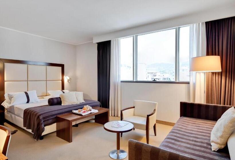 Полулюкс, Italiana Hotels Cosenza