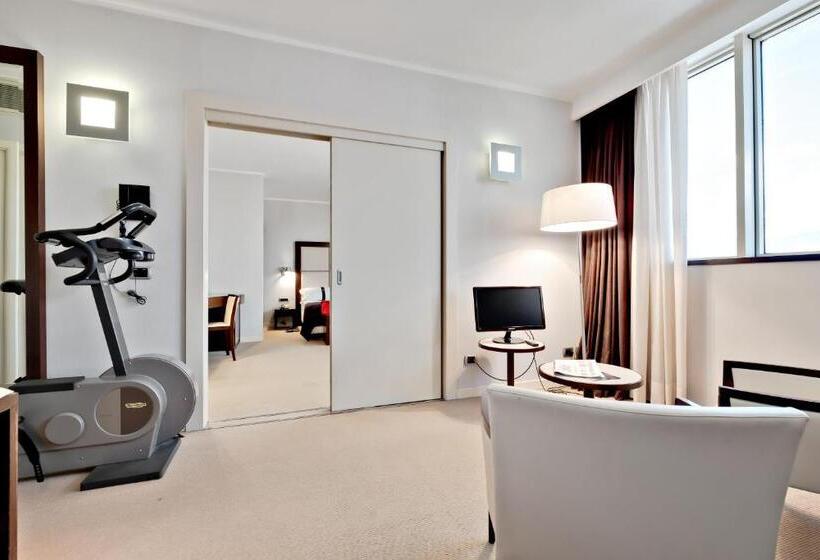 سوییت, Italiana Hotels Cosenza