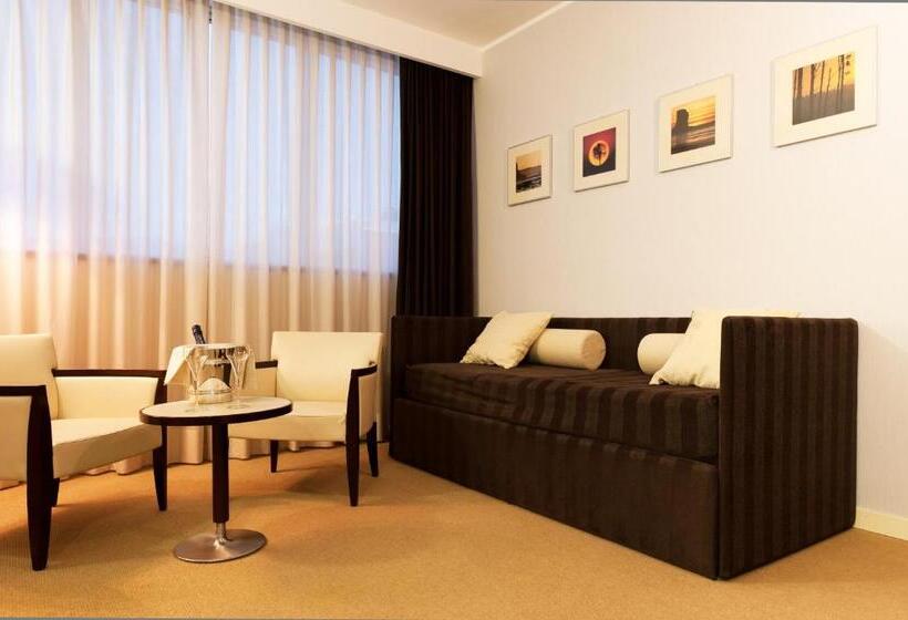 سوییت, Italiana Hotels Cosenza