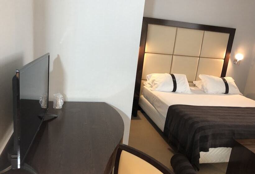 اتاق خانوادگی, Italiana Hotels Cosenza